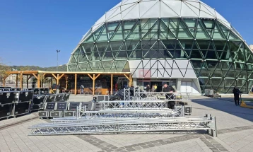 Избори во Унгарија, МИА во Будимпешта: Власта и опозицијата планираат собири во Будимпешта по завршувањето на гласањето