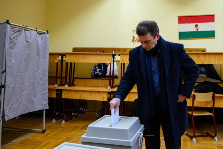 Hungary votes in crucial election that could end Orbán era