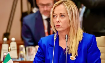 Мелони ја оцени изјавата на Трамп за папата како неприфатлива