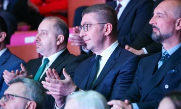 Мицкоски: Задоволен сум од работата на директорот на Царинската управа, историски приходи и петкратно зголемени кривични пријави