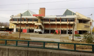 Реконструкција на спортската сала „Гемиџии“ во Велес и нов современ семафор