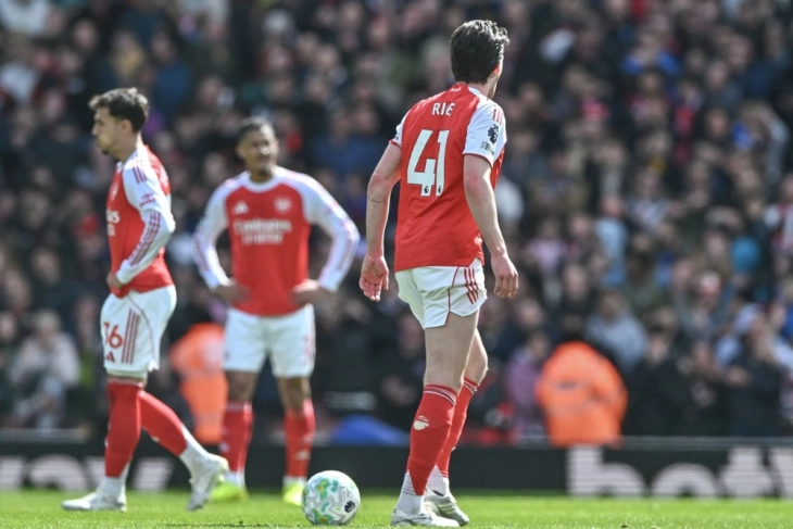 Продолжуваат проблемите за Арсенал – пет играчи не тренираа