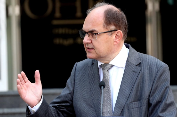 Шмит по средбата со Ван дер Белен: Неразбирливо е како БиХ не користи милијарда евра за развој