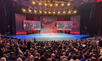 Rektori i Universitetit të Tetovës e vlerëson rolin e diasporës në kërkimin shkencor dhe mbrojtjen e identitetit kombëtar