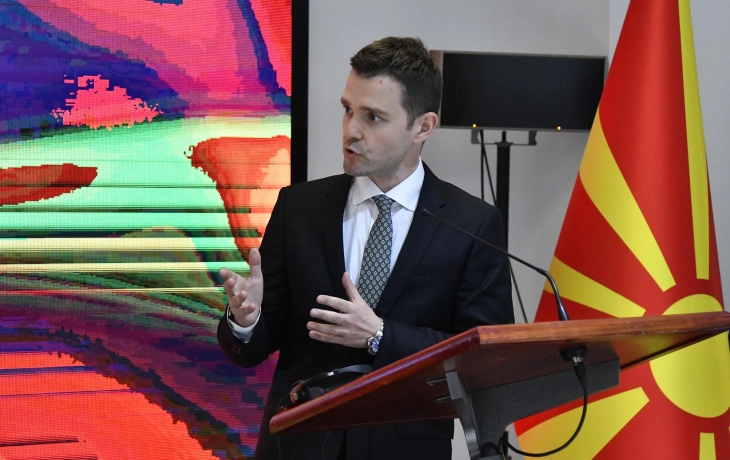 Муцунски: Исполнување на копенхашките критериуми, но клучна е и подготвеноста од ЕУ за реформи за прием на нови членки