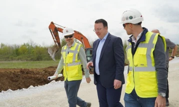 Николоски: Изведувачот на автопатот Прилеп-Битола вети дека следната пролет ќе се вози на првите километри