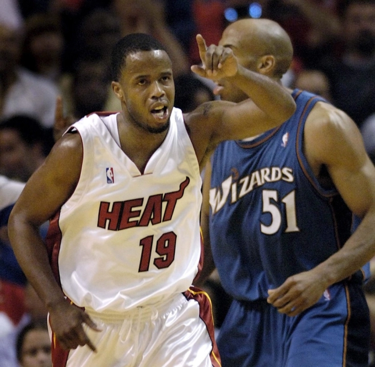 НБА: Дејмон Џонс ќе признае продажба на инсајдерски информации