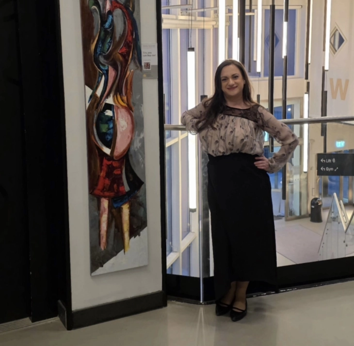 Македонска галеристка од Стокхолм за МИА: Најмногу ми недостигаат сонцето, македонското сирење, доматите...