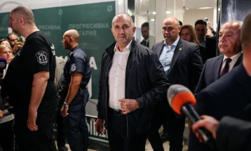 Projections: Pro-Russian Radev set for landslide win in Bulgaria