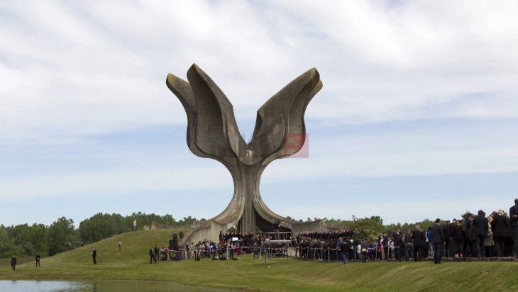 Шпанија наложи отстранување на усташките симболи од гробот на Макс Лубуриќ