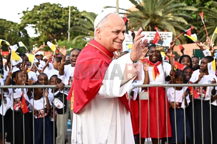 Папата Лав XIV ја завршува својата африканска турнеја со посета на Екваторијална Гвинеја