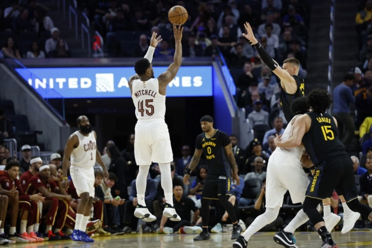 Втора победа за Кливленд против Торонто во плејофот на НБА