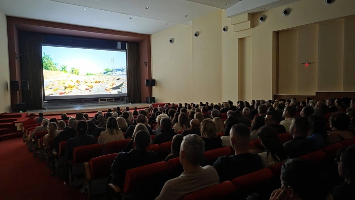 Документарецот на Котевска „Приказната за Силјан“ во Кочани го гледале  800 лица на три прикажувања